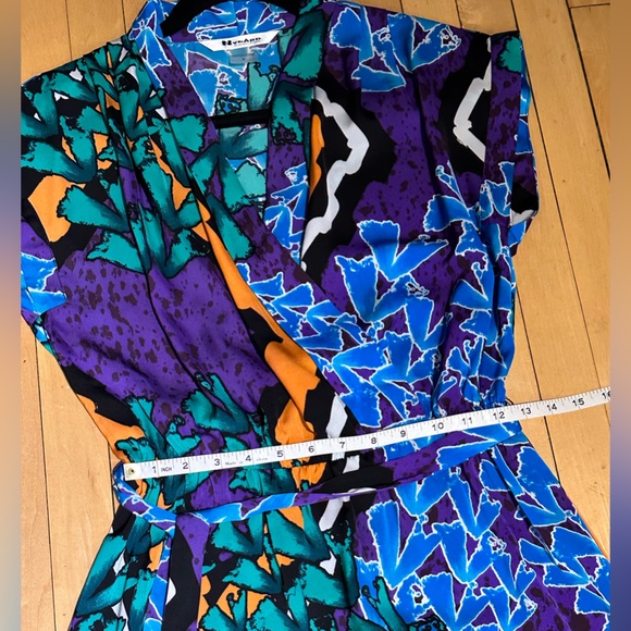 Nygard Abstract Print Belted Dress Size 6 - Picture 10 of 12